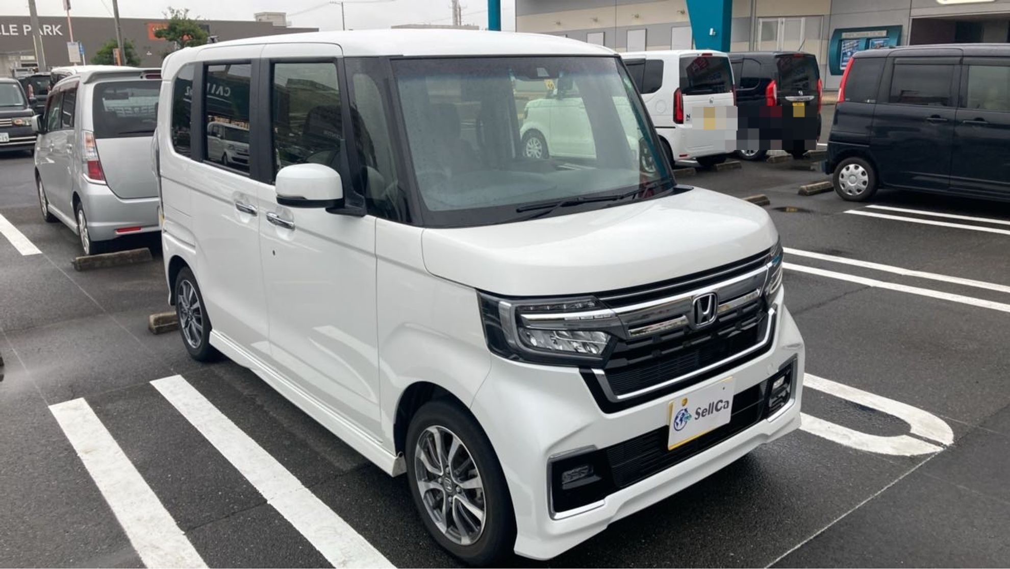 外装右前