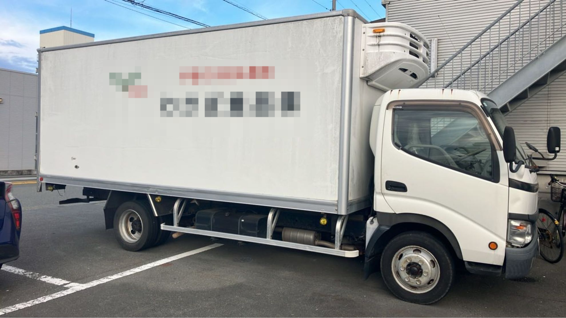 外装右