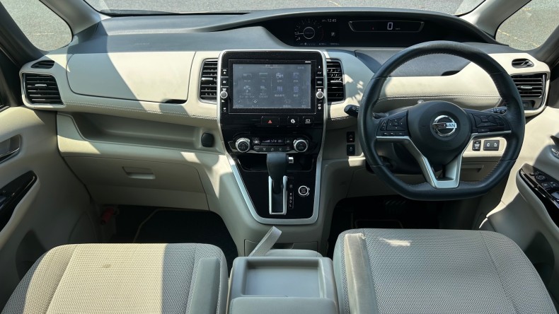 内装インパネ全体