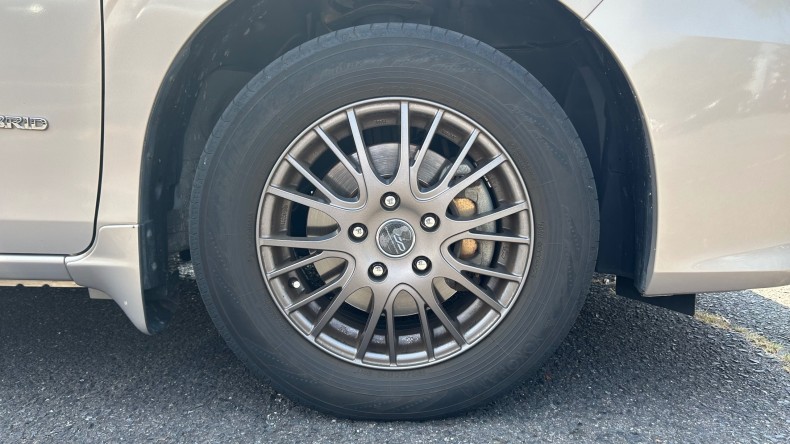 タイヤホイール前