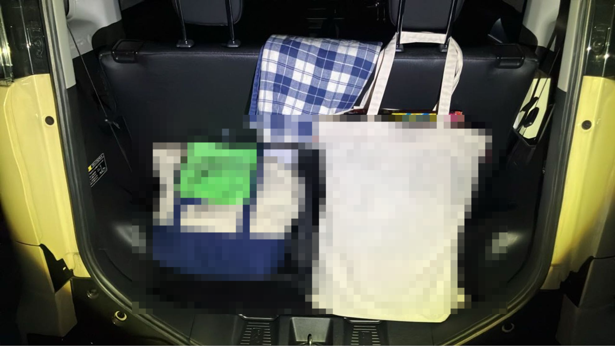 内装トランク