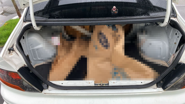 内装トランク
