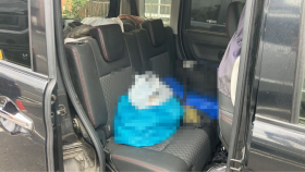 内装後方シート