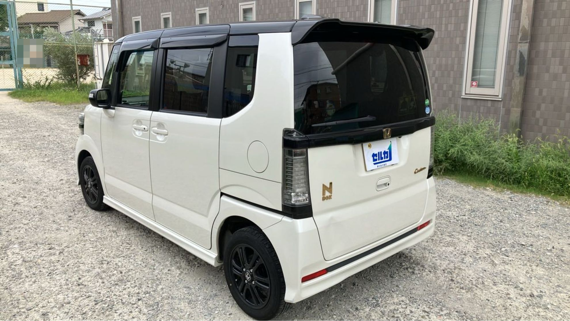 外装左後方