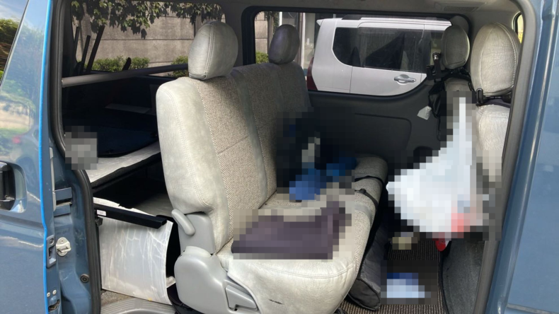 内装後方シート