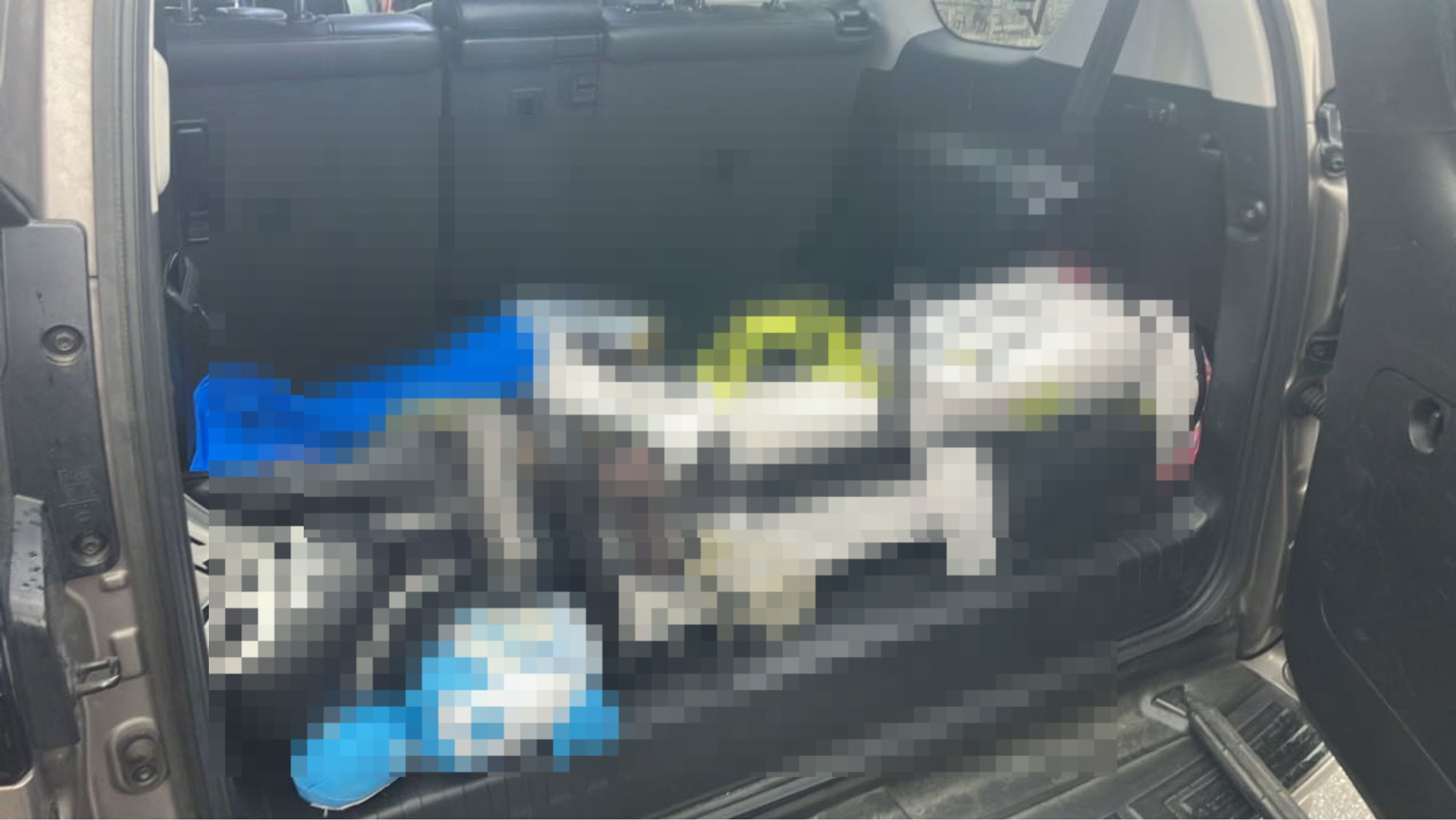内装トランク