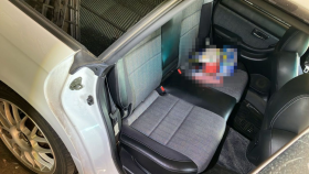 内装後方シート