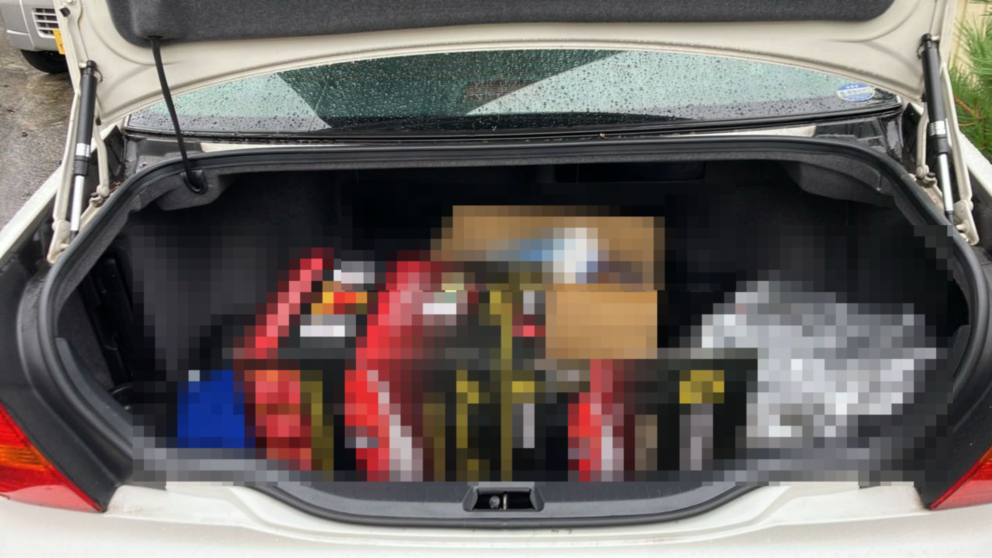 内装トランク