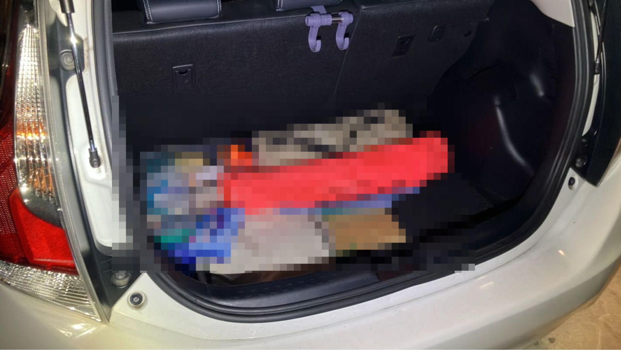 内装トランク