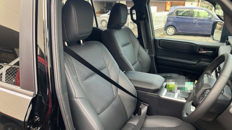 内装前方シート