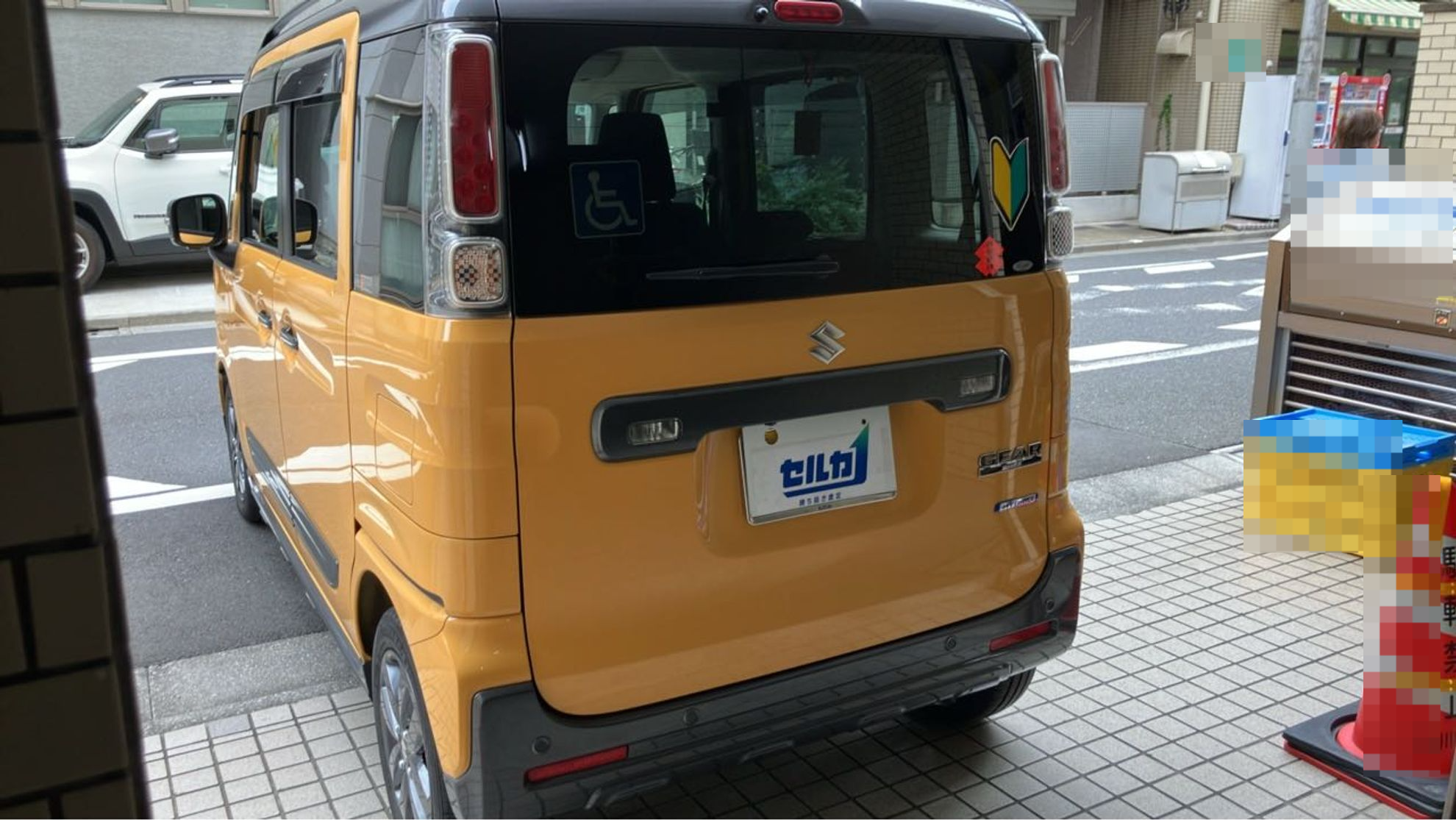 外装左後方