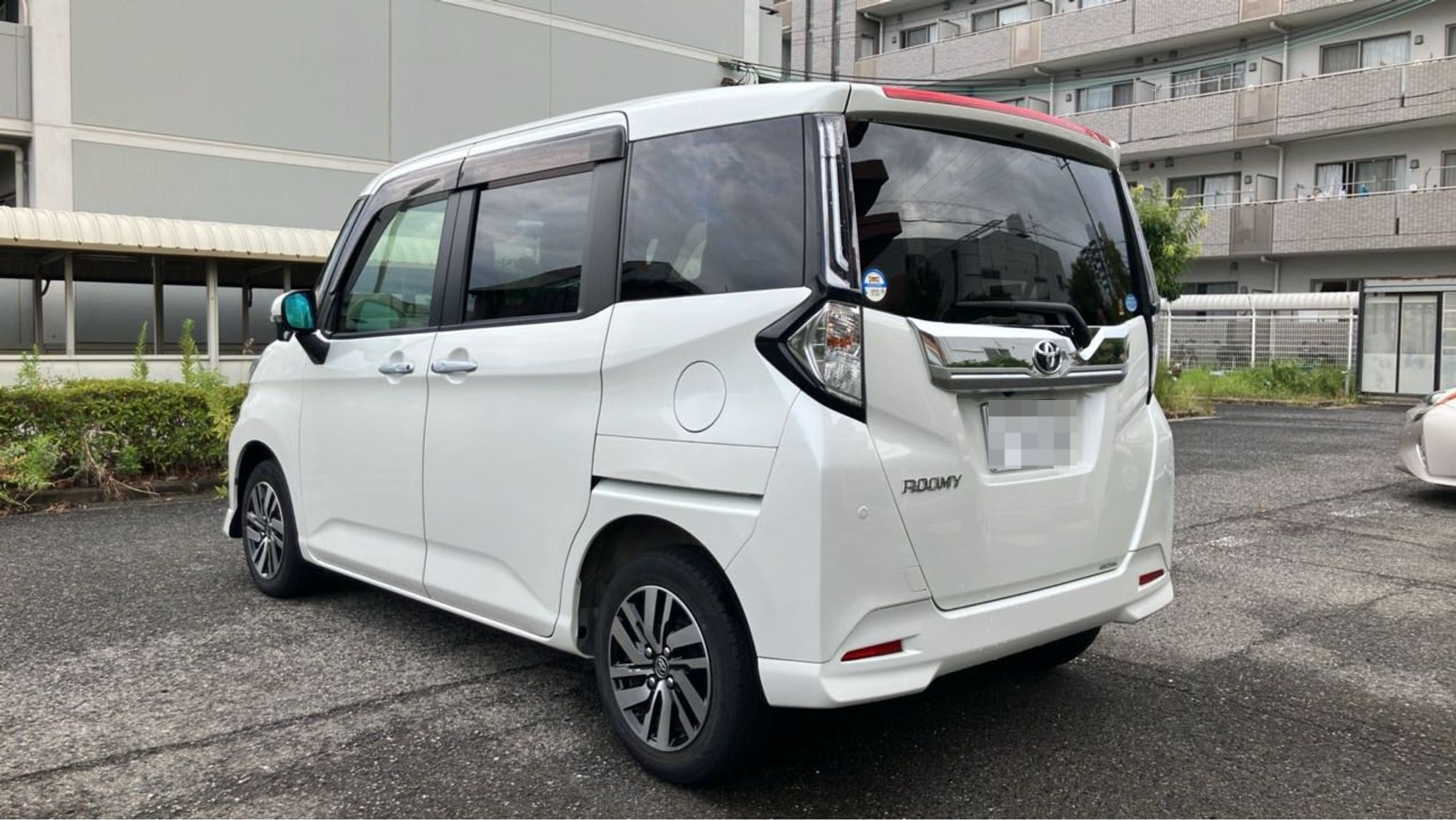 外装左後方