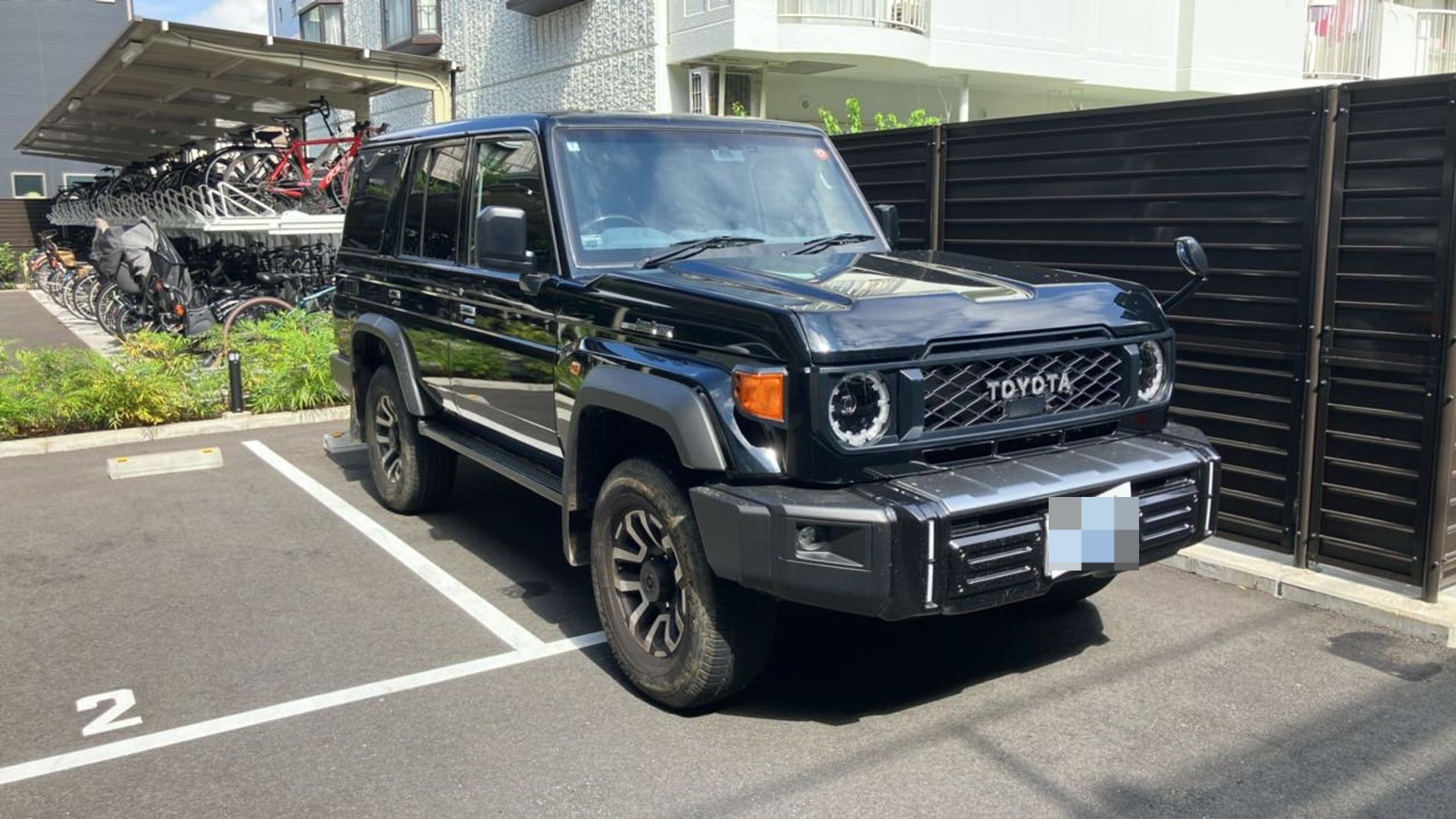 外装右前