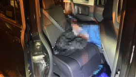 内装後方シート