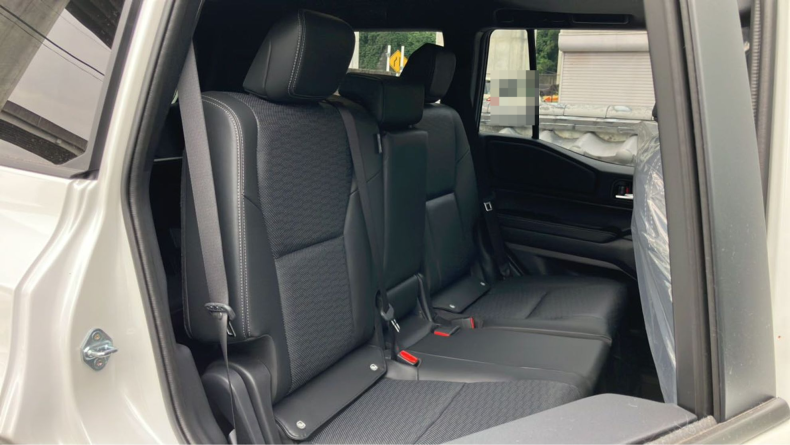 内装後方シート