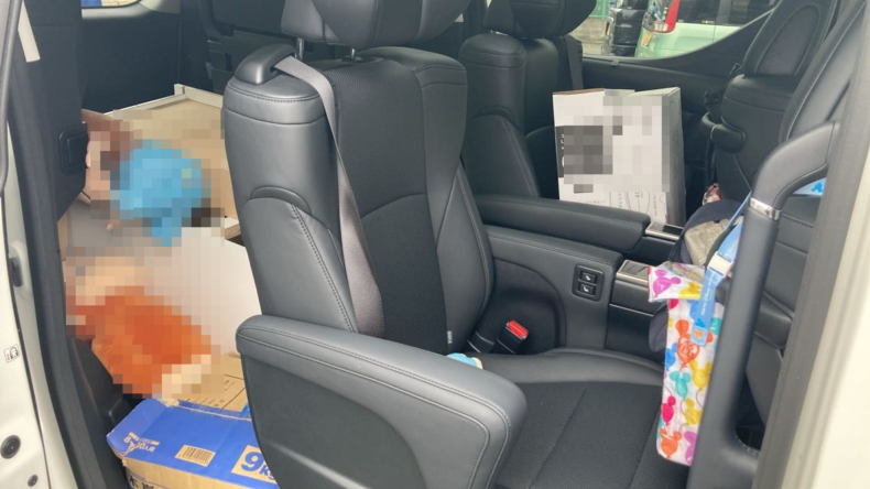 内装後方シート