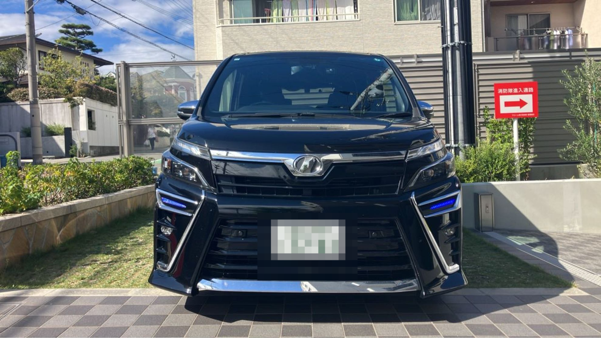 外装前方