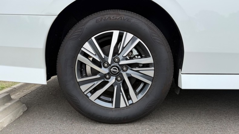 タイヤホイール後