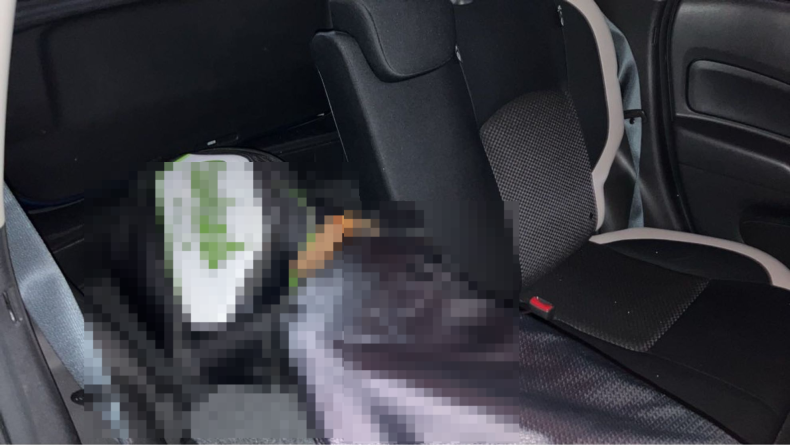 内装後方シート