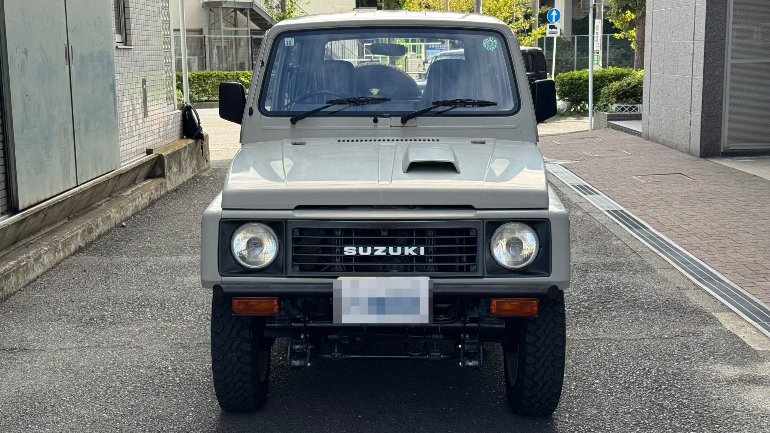 外装前方