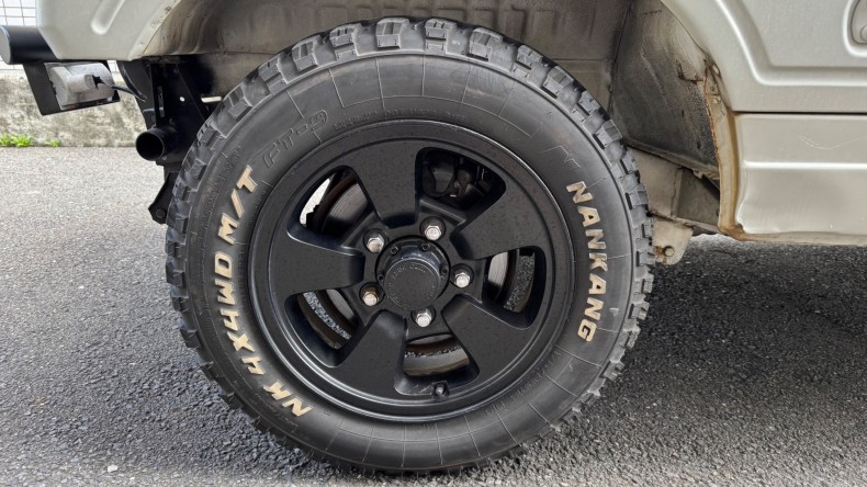 タイヤホイール後