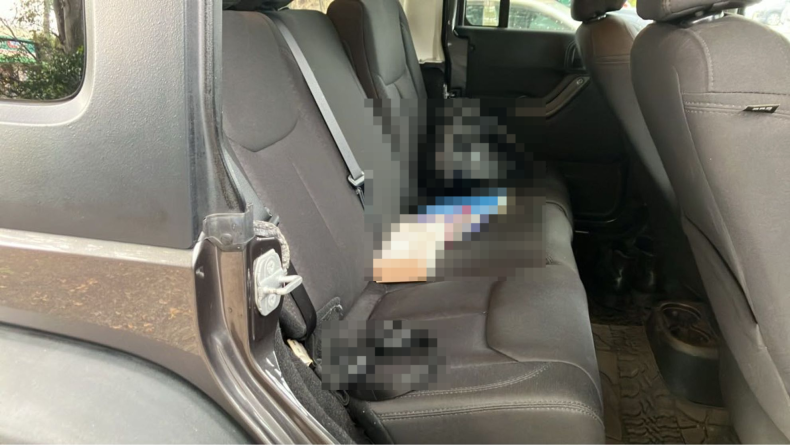 内装後方シート