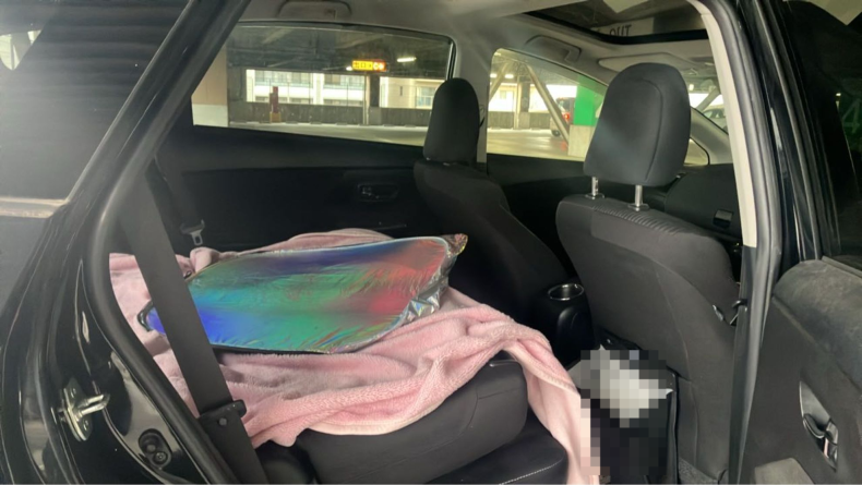 内装後方シート