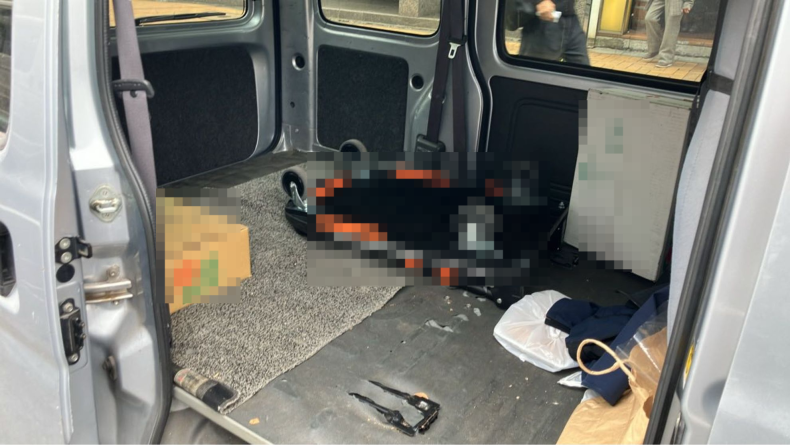 内装後方シート