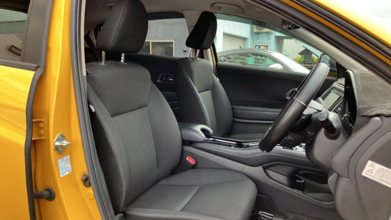 内装前方シート