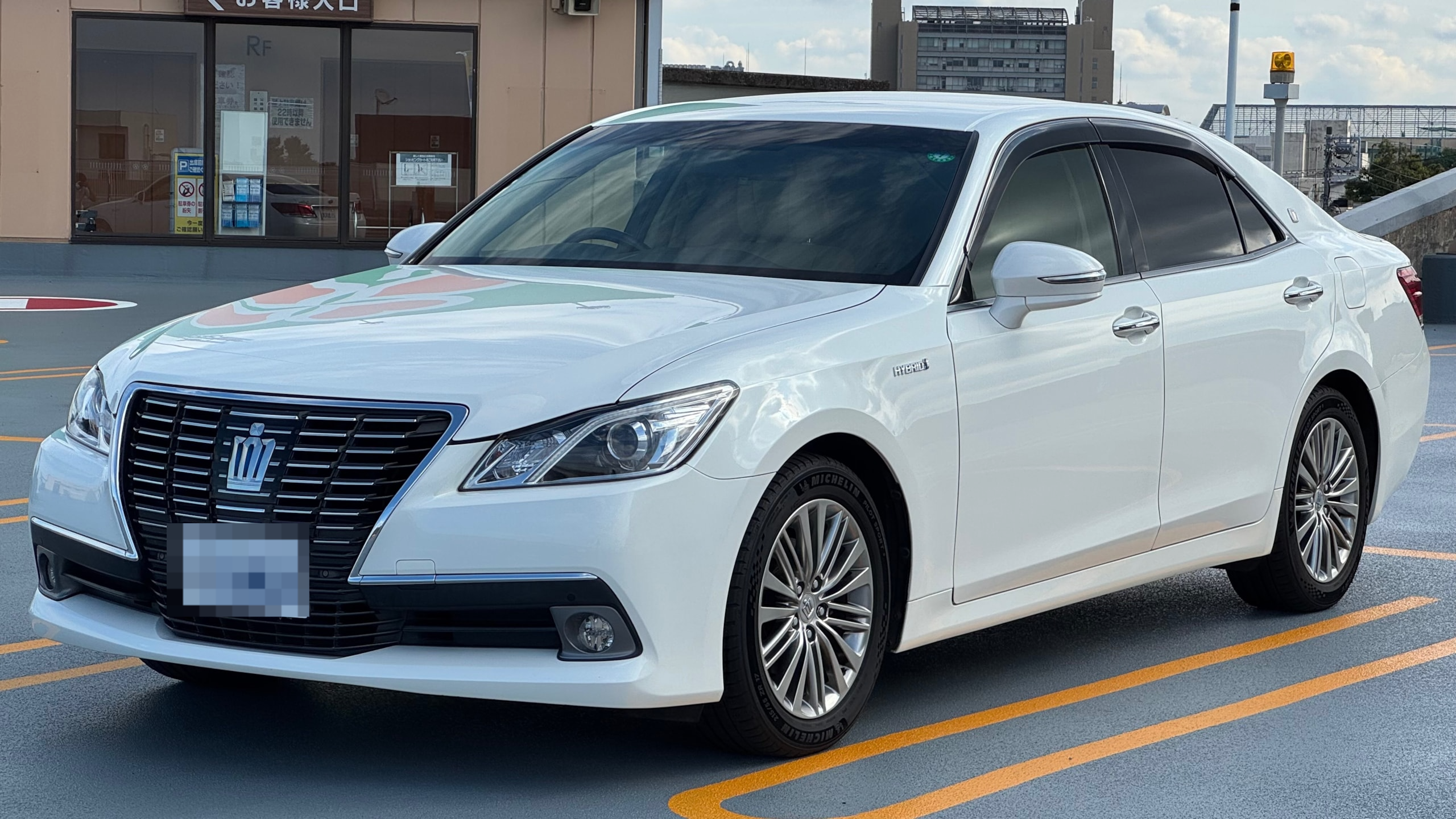 トヨタ クラウンハイブリッドの売買実績画像