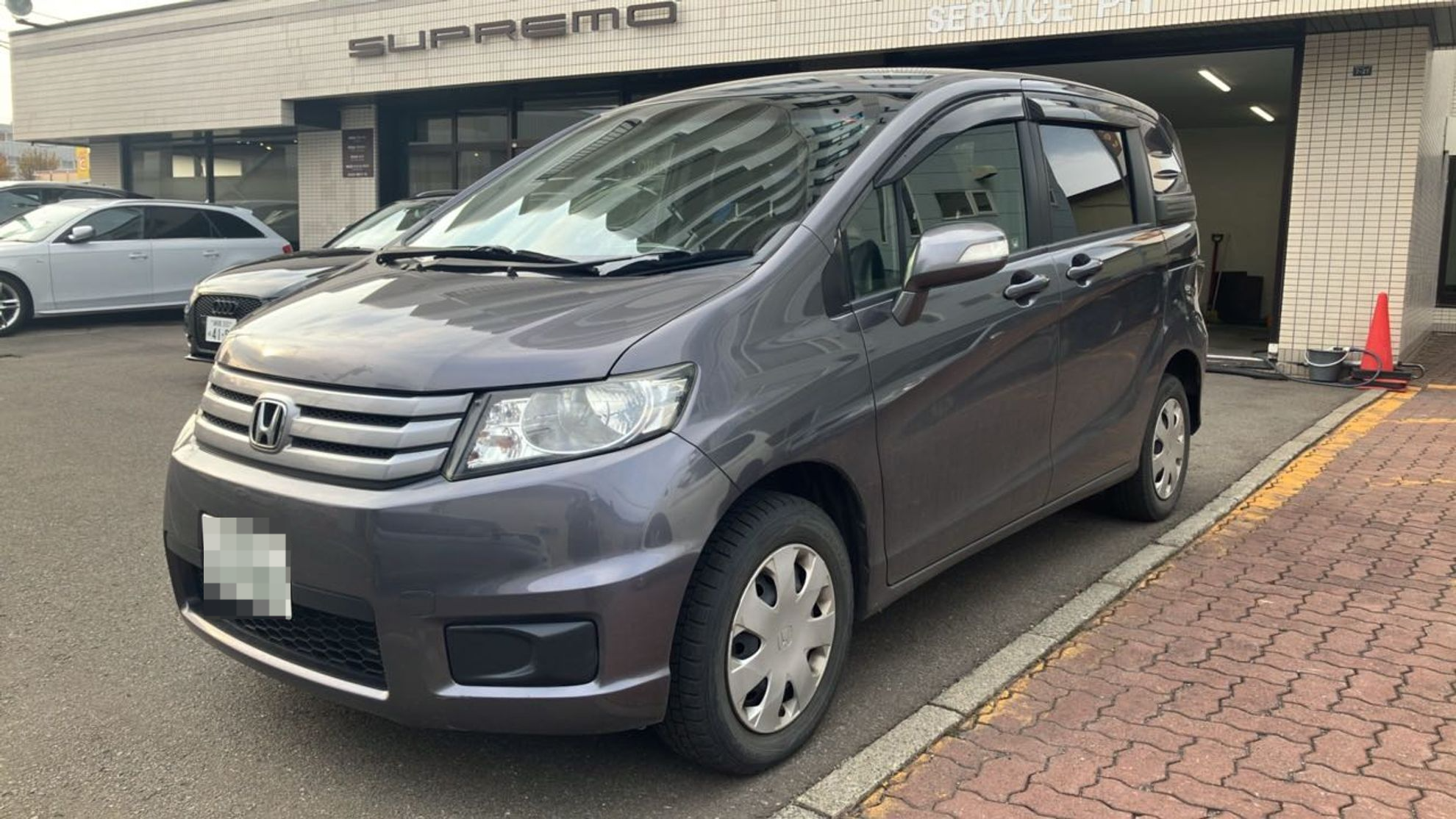 ホンダ フリードスパイクの売買実績画像