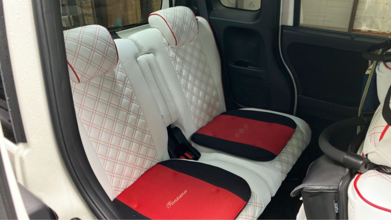 内装後方シート