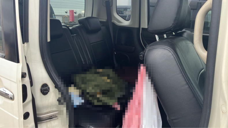 内装後方シート