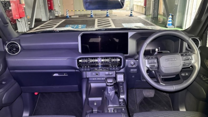 内装インパネ全体