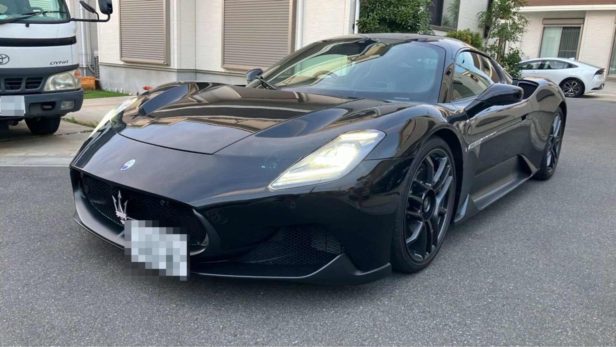 マセラティ ＭＣ２０の売買実績画像