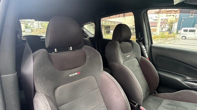 内装前方シート