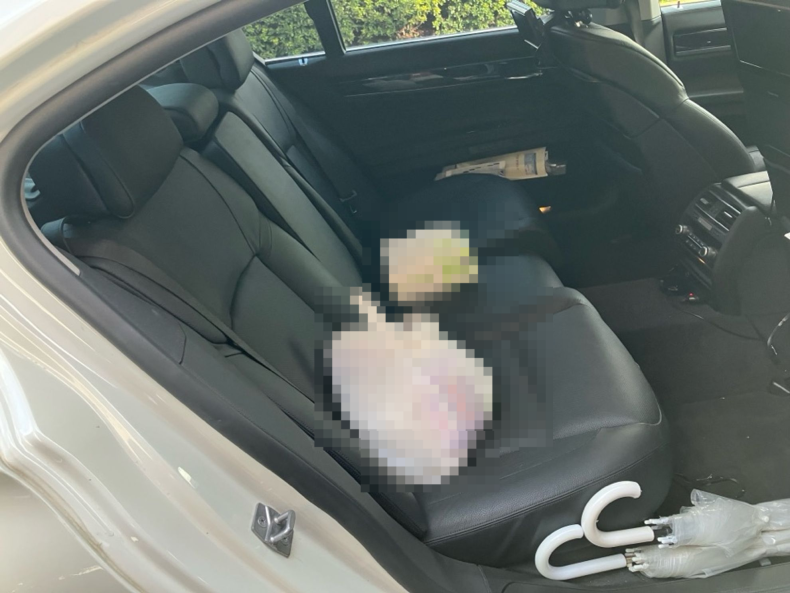 内装後方シート