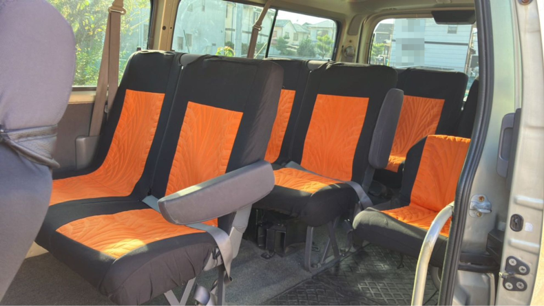 内装後方シート