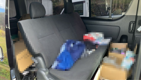 内装後方シート