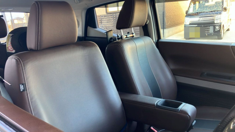 内装前方シート