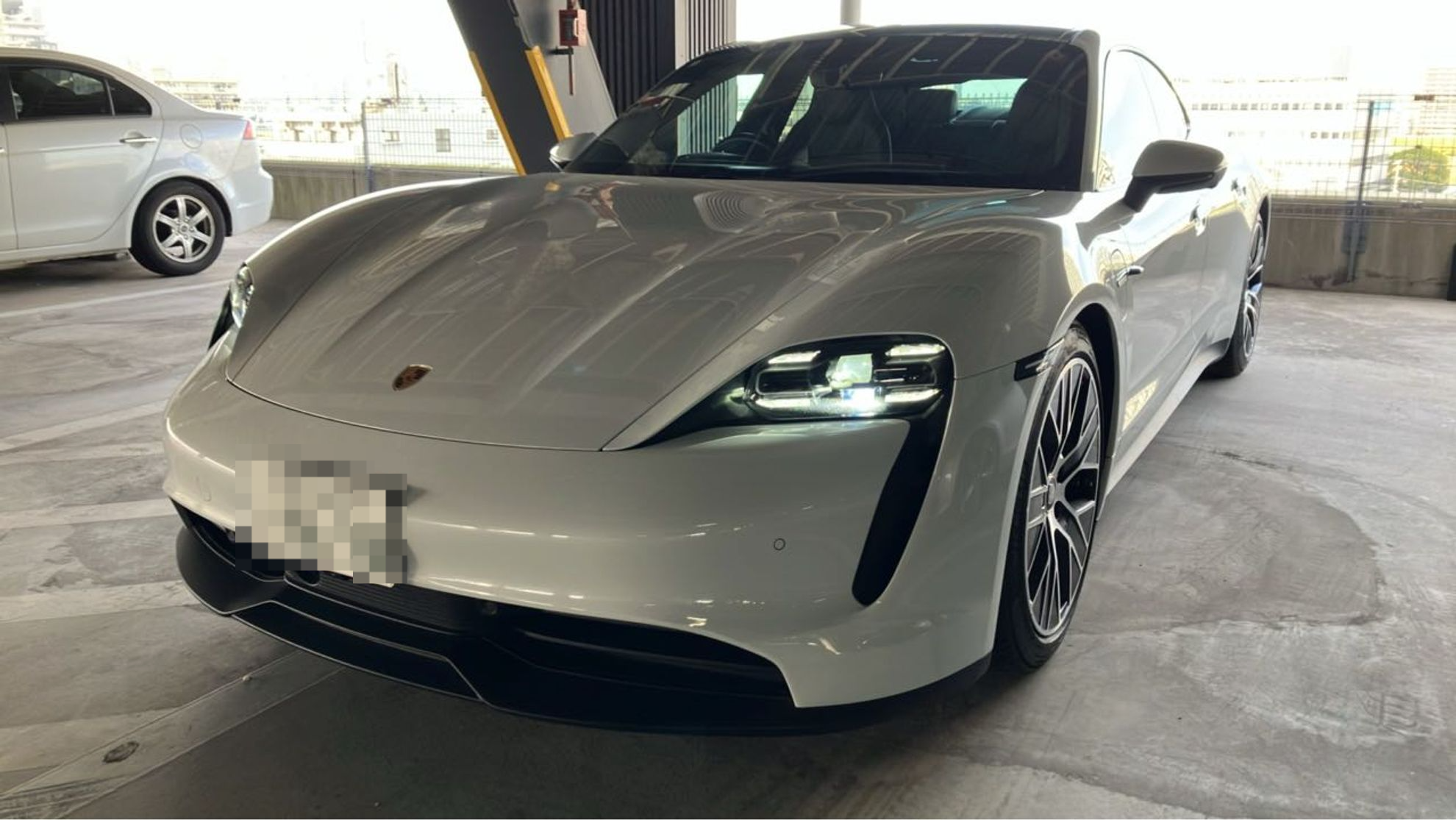 ポルシェ タイカンの売買実績画像