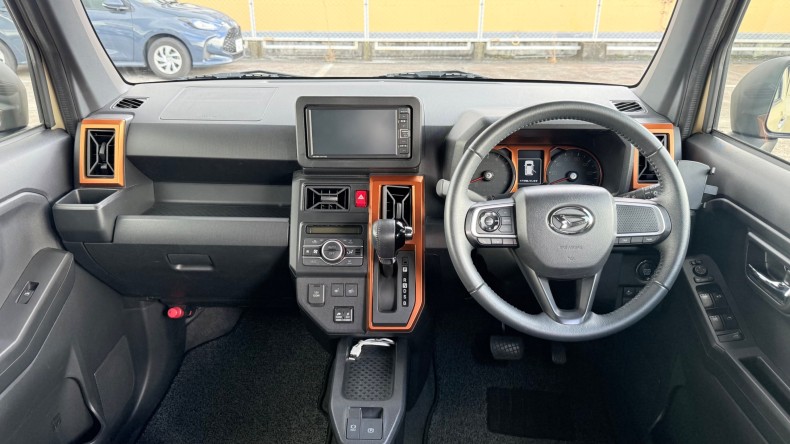 内装インパネ全体