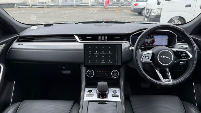 内装インパネ全体