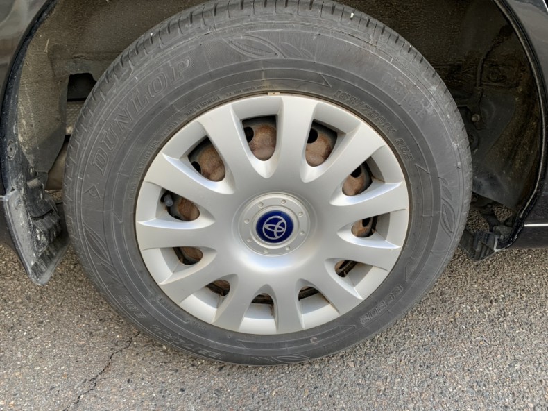 タイヤホイール前