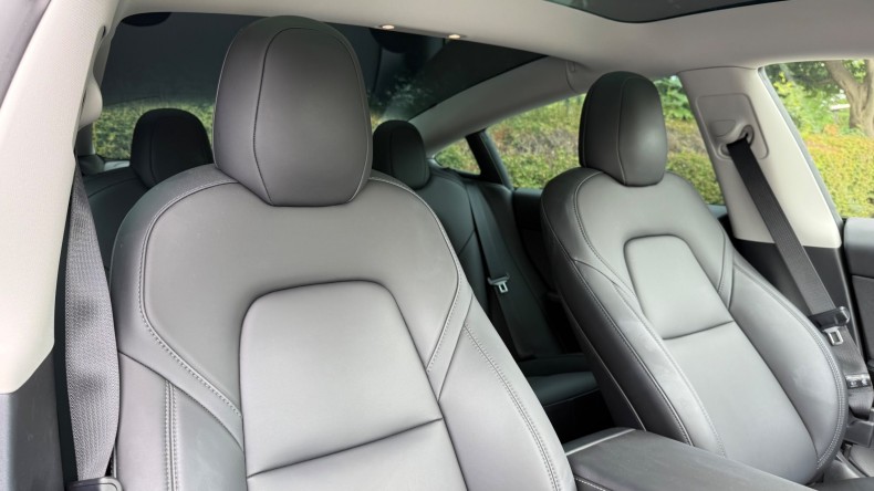 内装前方シート