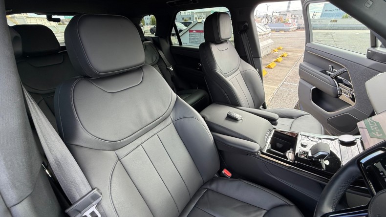 内装前方シート