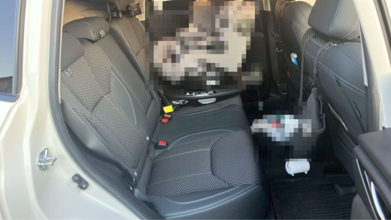 内装後方シート