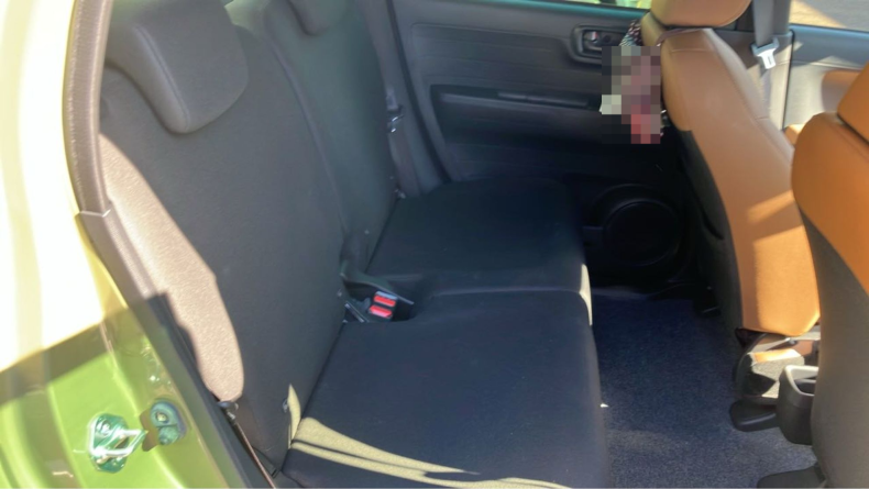 内装後方シート