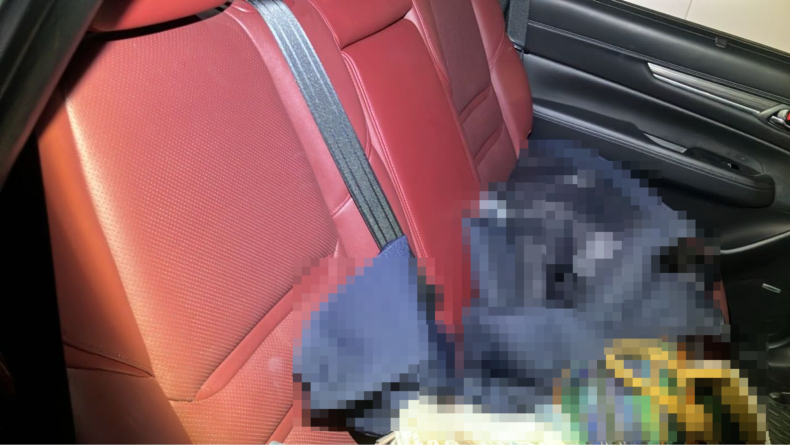 内装後方シート