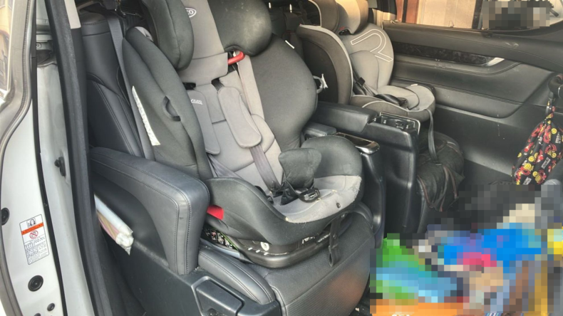 内装後方シート